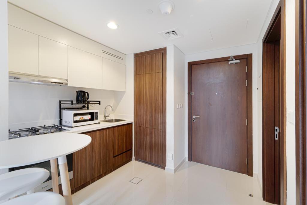 Brand New 1Br- Business Bay - Burj Khalifa View Apartment Dubai Exterior photo